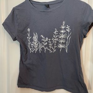 Gray Wildflower Tee